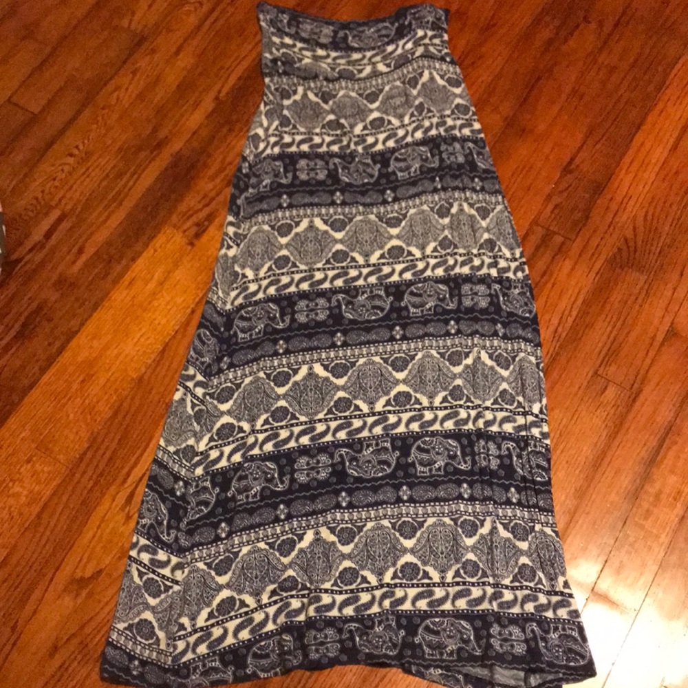 White/blue maxi skirt